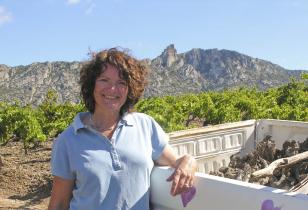 Katie Jones, vigneronne