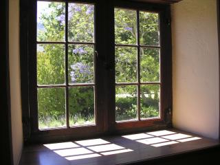 a window on Franschhoek